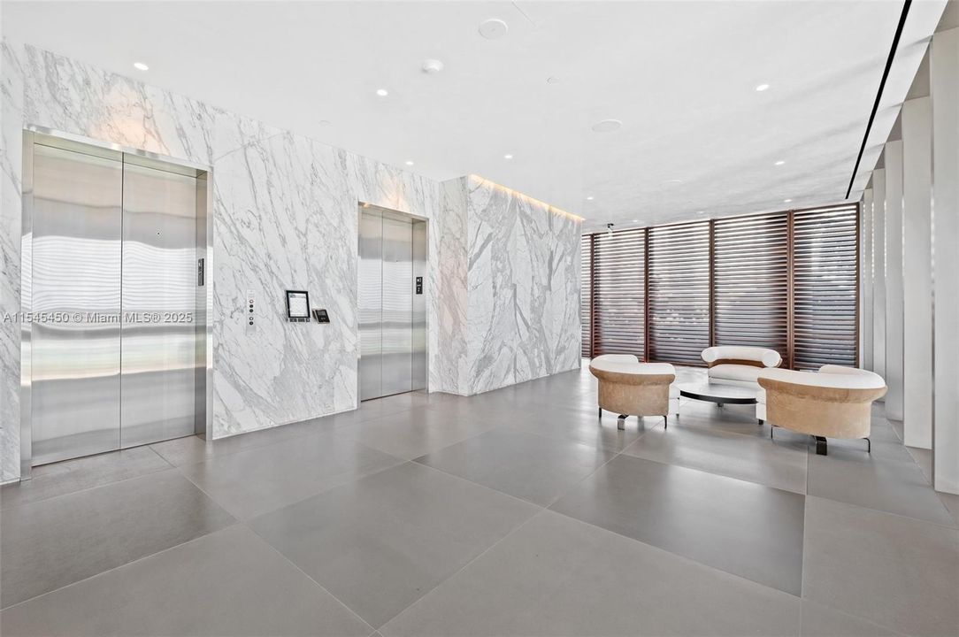 For Rent: $22,000 (3 beds, 3 baths, 2545 Square Feet)