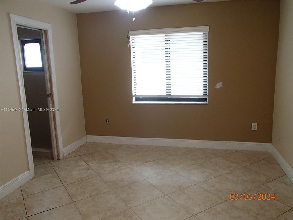Recently Rented: $3,500 (3 beds, 2 baths, 1540 Square Feet)