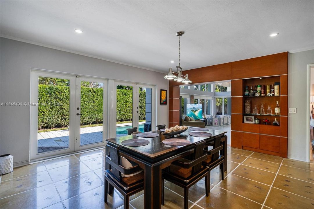 Active With Contract: $2,395,000 (3 beds, 2 baths, 2687 Square Feet)