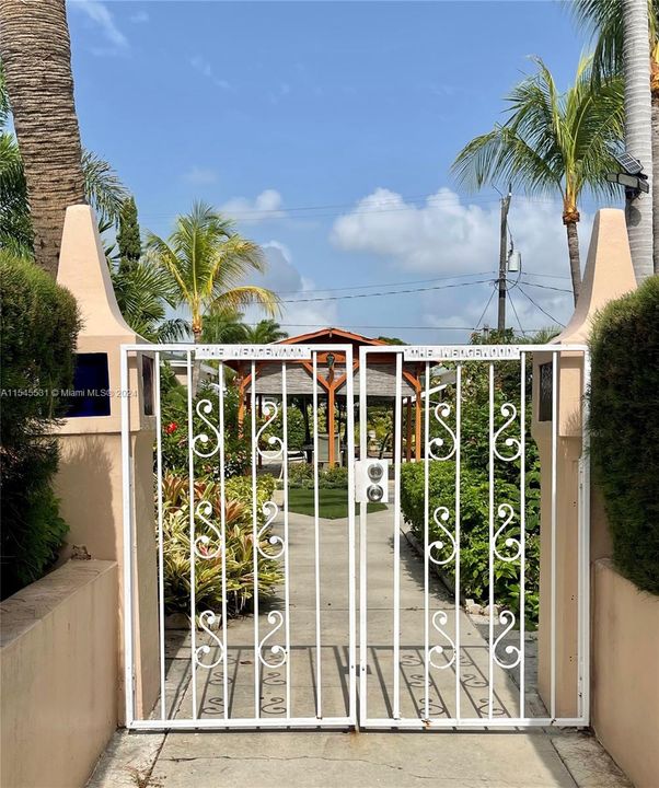 Recently Sold: $2,500,000 (0 beds, 0 baths, 7251 Square Feet)