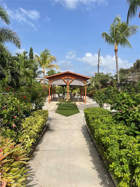 Recently Sold: $2,500,000 (0 beds, 0 baths, 7251 Square Feet)