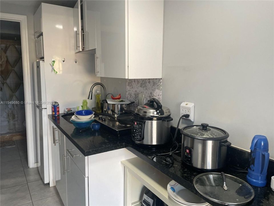 最近售出: $220,000 (6 贝兹, 4 浴室, 0 平方英尺)