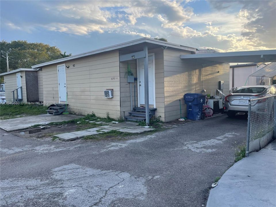 最近售出: $220,000 (6 贝兹, 4 浴室, 0 平方英尺)