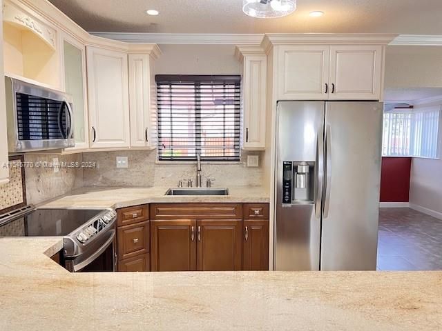 Wood Cabinets & Granite Counters