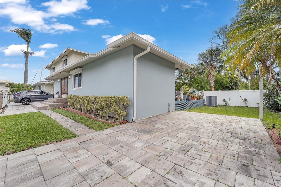 Recently Sold: $1,800,000 (0 beds, 0 baths, 4104 Square Feet)