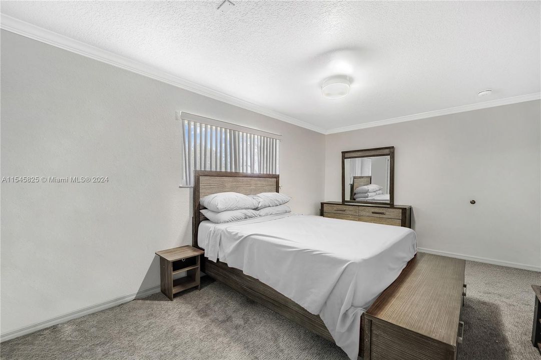 Recently Sold: $1,800,000 (0 beds, 0 baths, 4104 Square Feet)