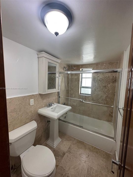 Recently Sold: $339,000 (1 beds, 1 baths, 680 Square Feet)