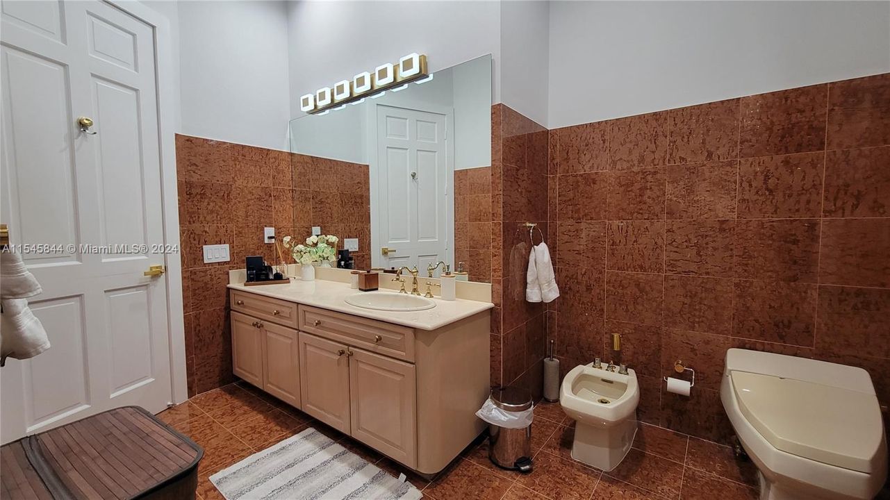 Bathroom 4