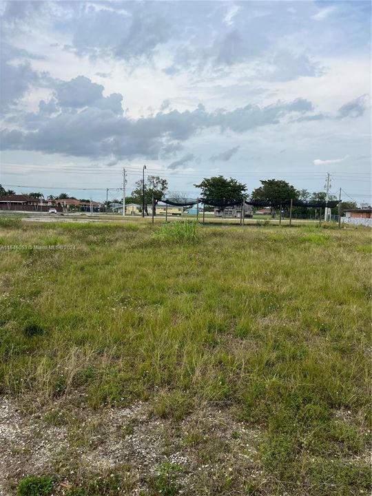 Vendido Recientemente: $139,999 (0.16 acres)