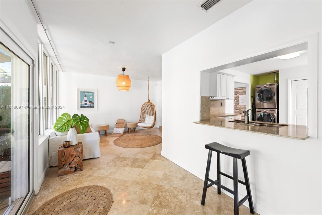 Recently Sold: $1,799,000 (4 beds, 2 baths, 2191 Square Feet)