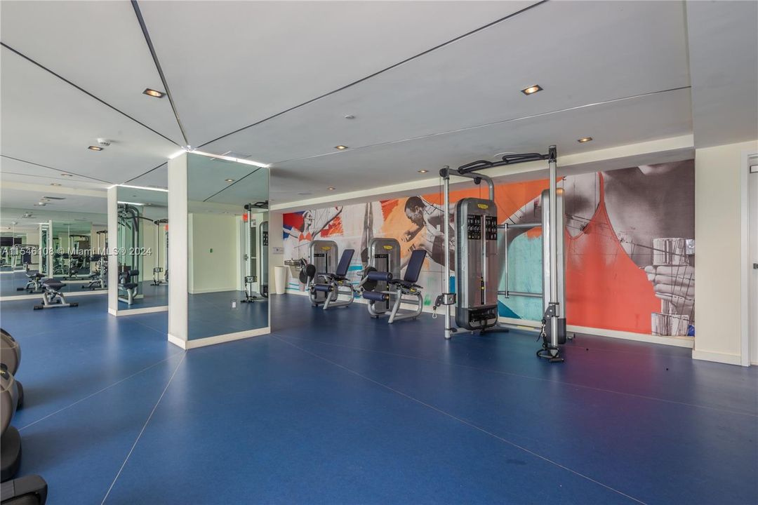 Recently Rented: $3,950 (2 beds, 2 baths, 1060 Square Feet)