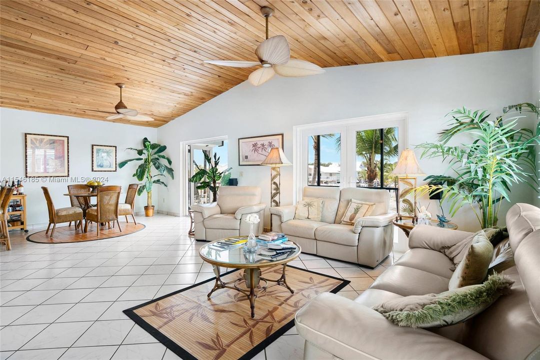 Active With Contract: $1,250,000 (3 beds, 2 baths, 0 Square Feet)
