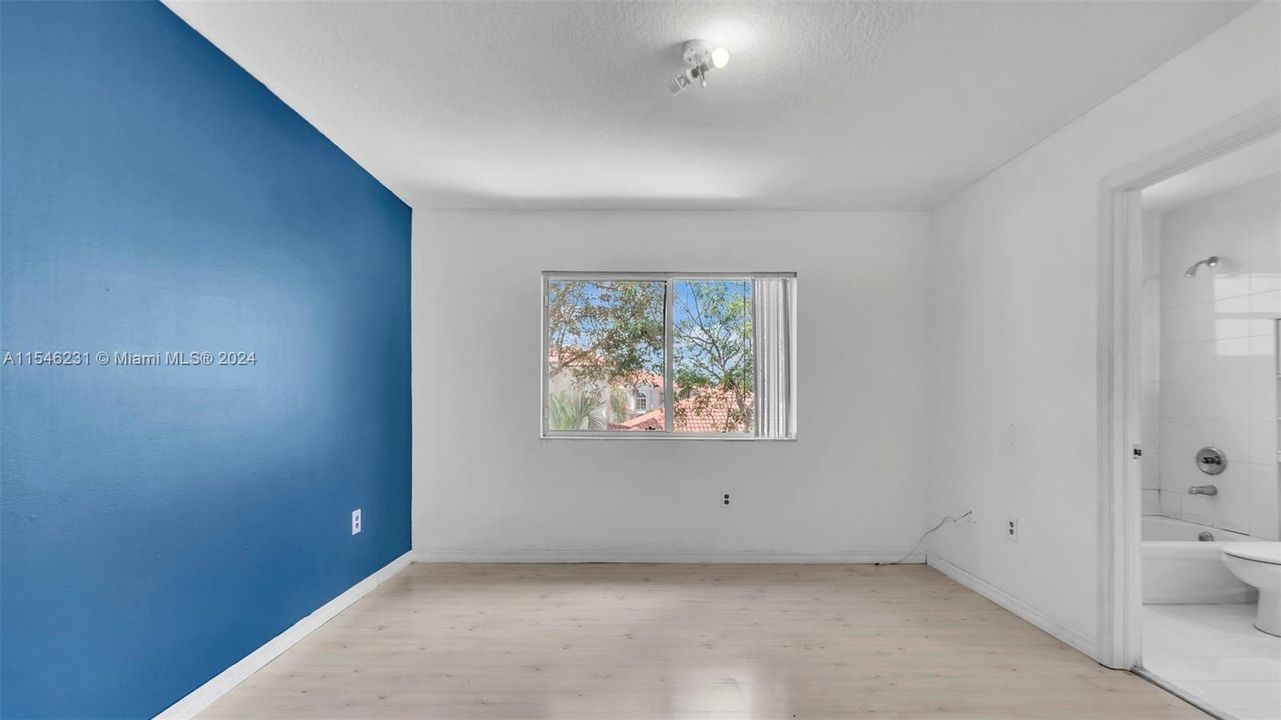 Active With Contract: $415,000 (3 beds, 3 baths, 1476 Square Feet)