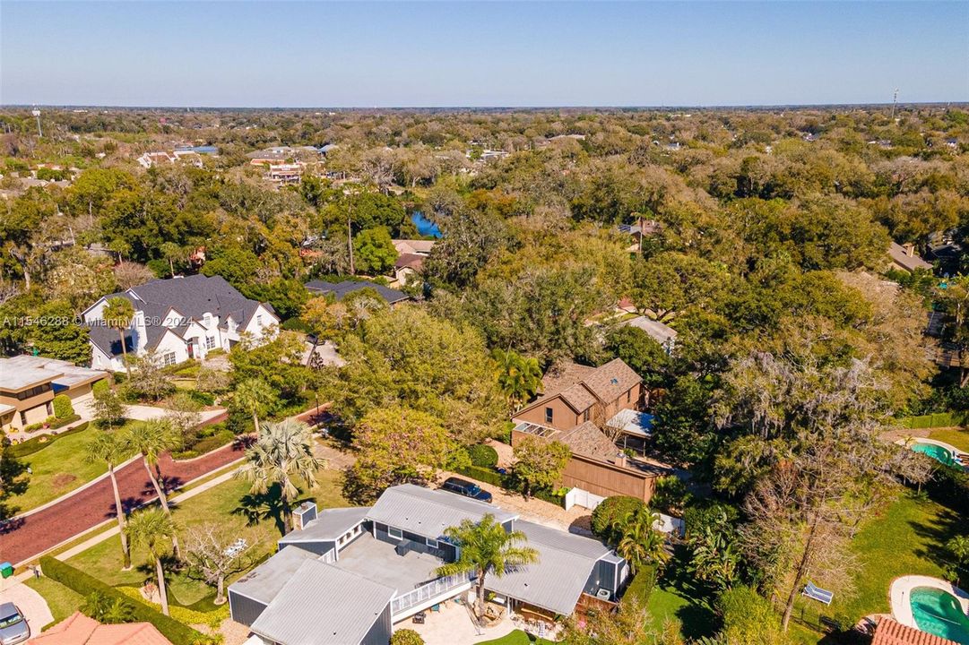 最近售出: $1,595,000 (5 贝兹, 3 浴室, 0 平方英尺)