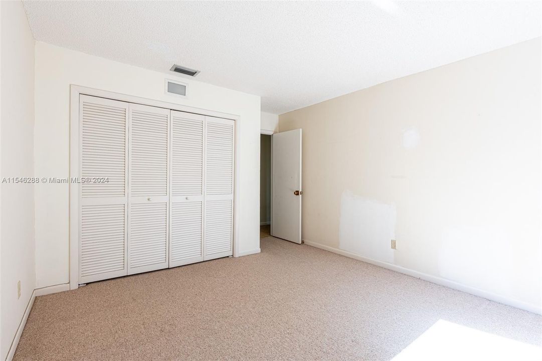 最近售出: $1,595,000 (5 贝兹, 3 浴室, 0 平方英尺)