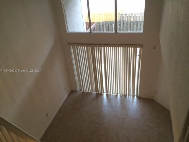 Recently Rented: $3,650 (3 beds, 2 baths, 2080 Square Feet)