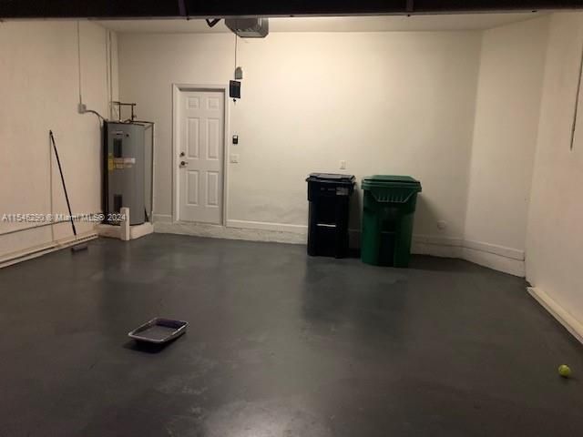 Recently Rented: $3,650 (3 beds, 2 baths, 2080 Square Feet)