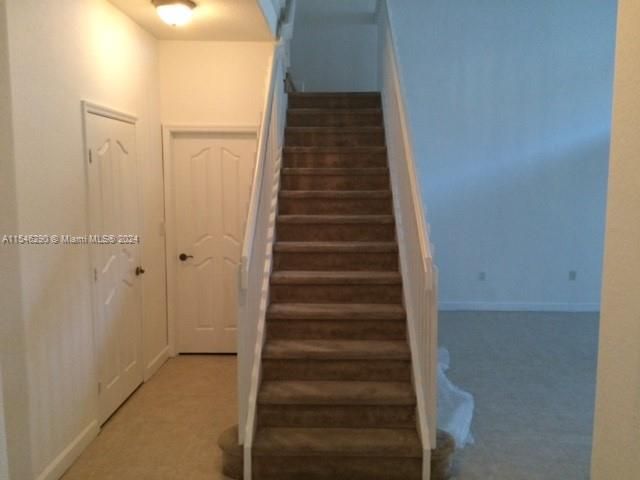 Recently Rented: $3,650 (3 beds, 2 baths, 2080 Square Feet)