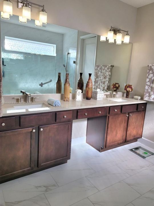 Recently Sold: $535,000 (3 beds, 3 baths, 0 Square Feet)