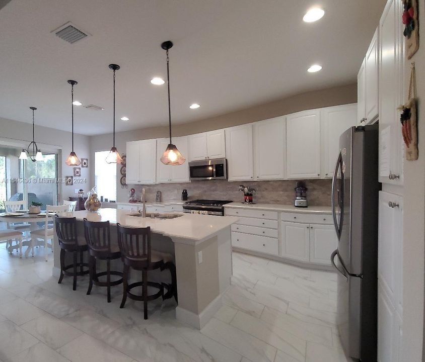 Recently Sold: $535,000 (3 beds, 3 baths, 0 Square Feet)