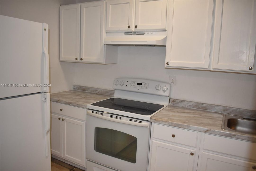 Recently Rented: $1,850 (2 beds, 1 baths, 0 Square Feet)