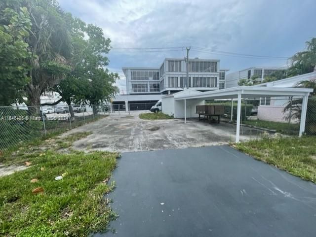 Recently Sold: $699,000 (0 beds, 0 baths, 0 Square Feet)