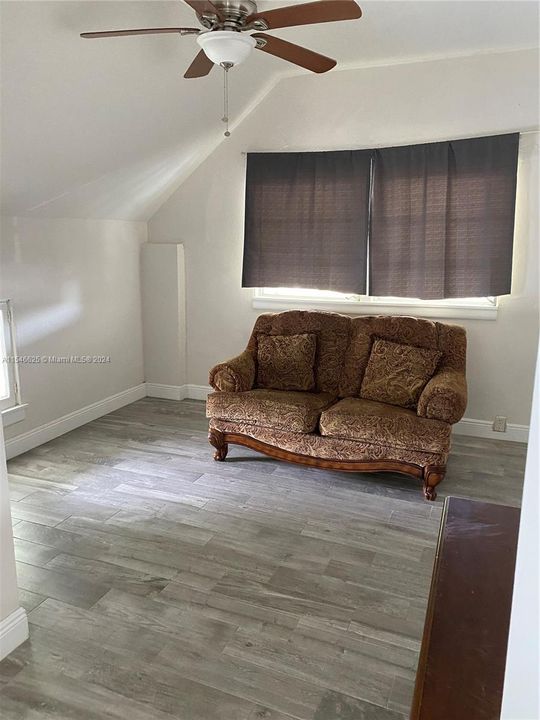 Recently Rented: $1,600 (2 beds, 1 baths, 0 Square Feet)