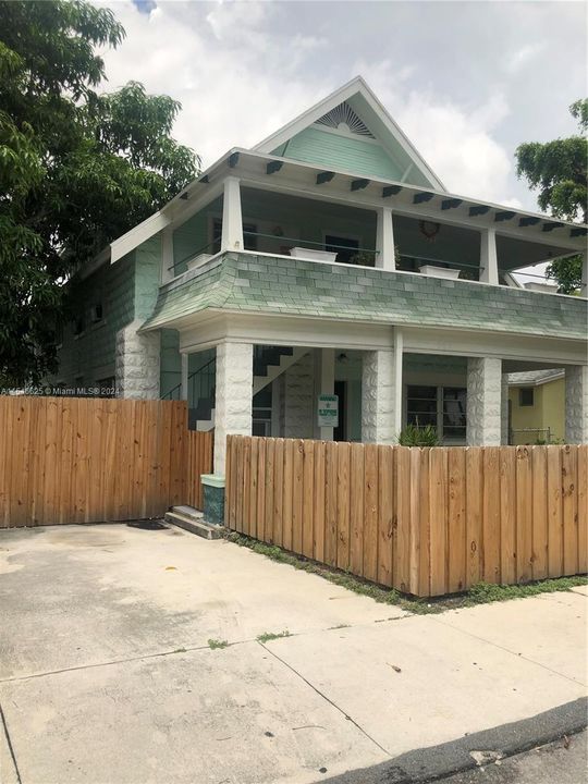 Recently Rented: $1,600 (2 beds, 1 baths, 0 Square Feet)