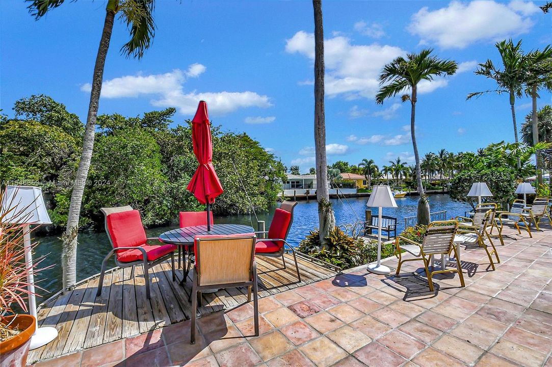 Recently Sold: $1,895,000 (4 beds, 3 baths, 2684 Square Feet)