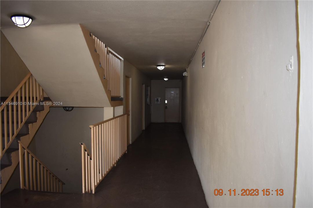 Active With Contract: $159,900 (1 beds, 1 baths, 1080 Square Feet)