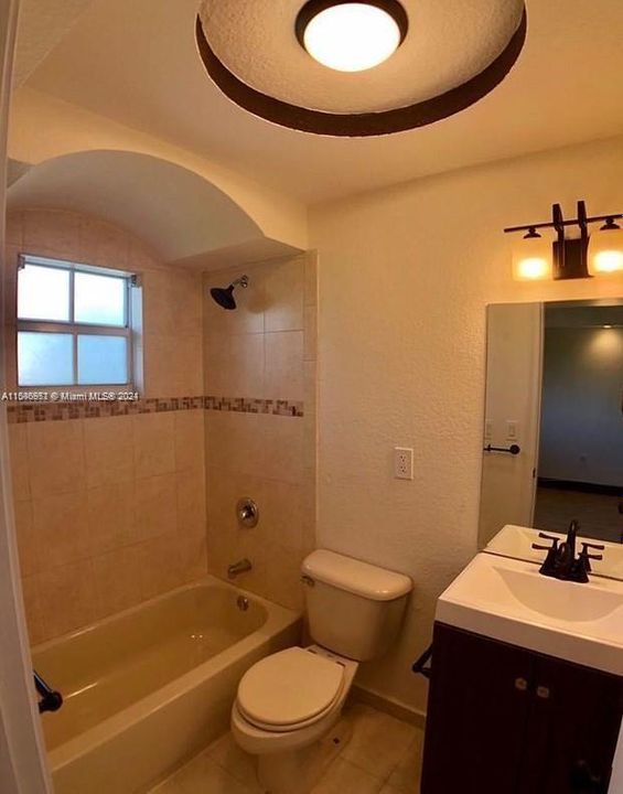 Recently Rented: $1,900 (1 beds, 1 baths, 0 Square Feet)