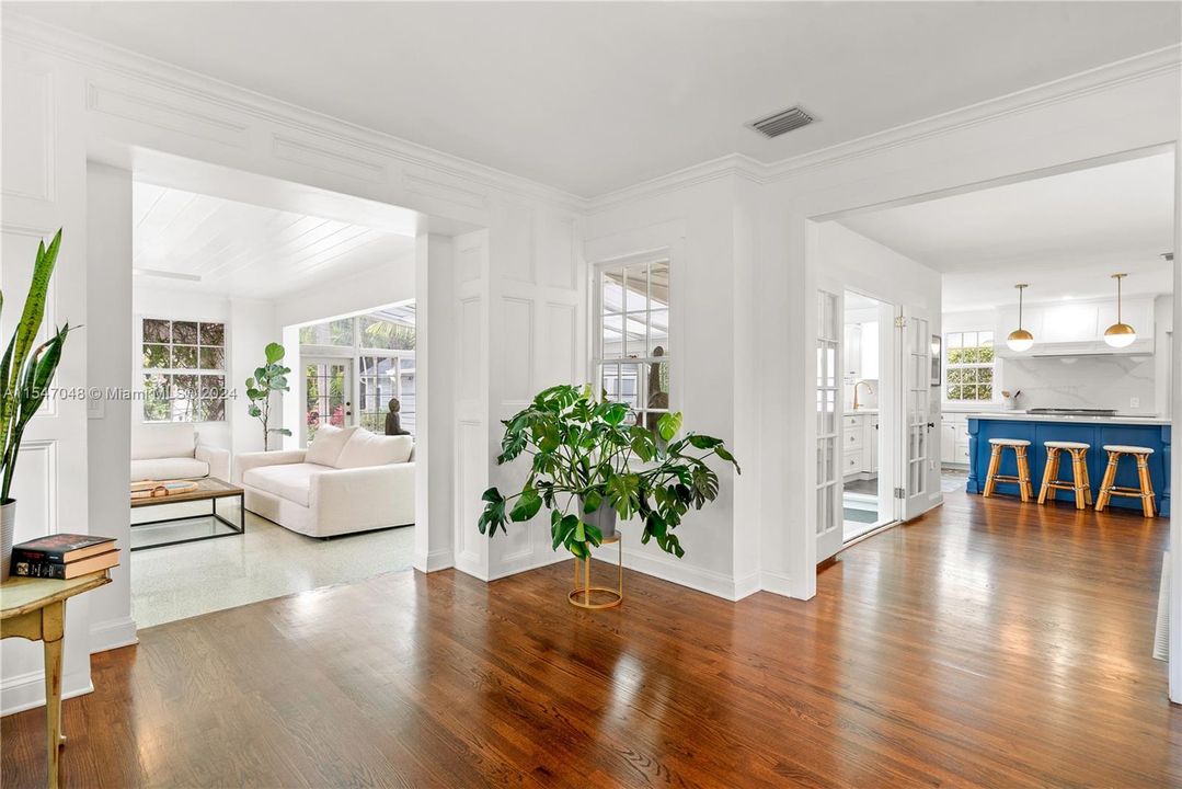 Recently Sold: $3,200,000 (4 beds, 3 baths, 3522 Square Feet)