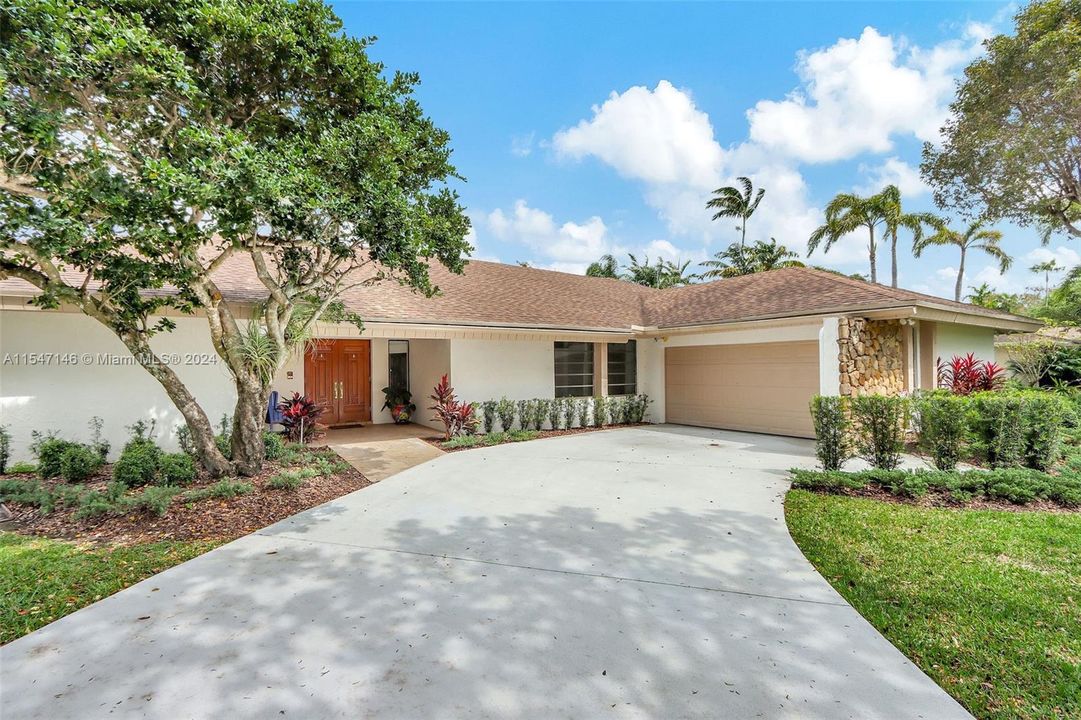 Active With Contract: $1,195,000 (4 beds, 3 baths, 2949 Square Feet)