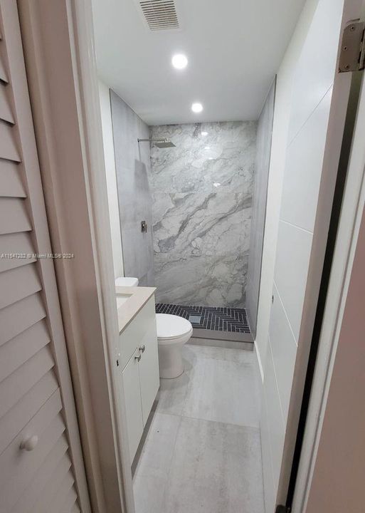 Недавно арендовано: $2,200 (2 спален, 1 ванн, 900 Квадратных фут)