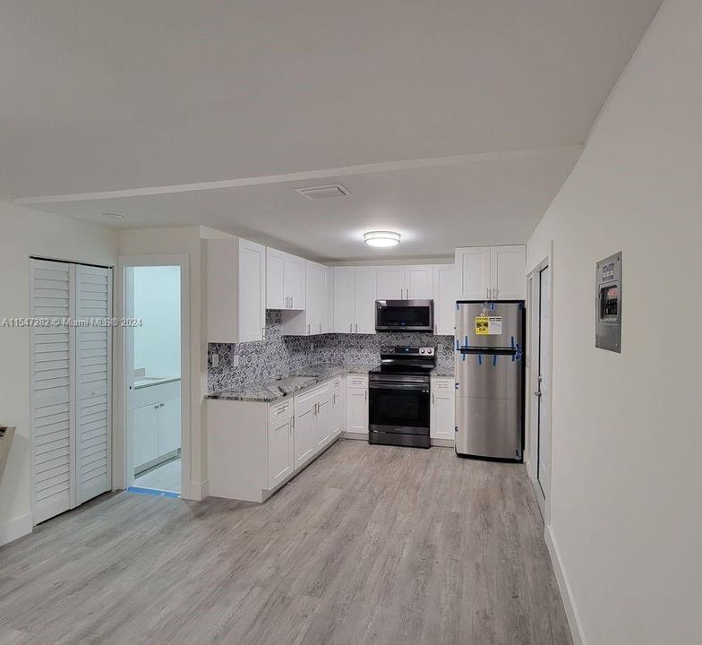 Недавно арендовано: $2,200 (2 спален, 1 ванн, 900 Квадратных фут)