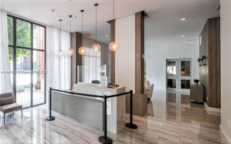 Recently Rented: $2,850 (1 beds, 1 baths, 835 Square Feet)