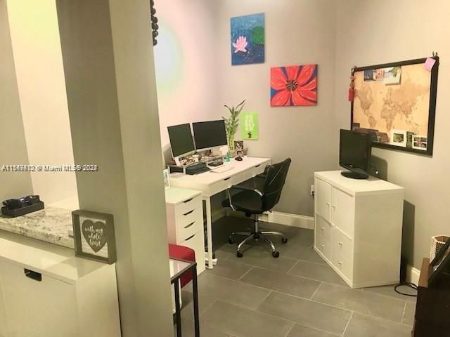 Recently Rented: $2,850 (1 beds, 1 baths, 835 Square Feet)