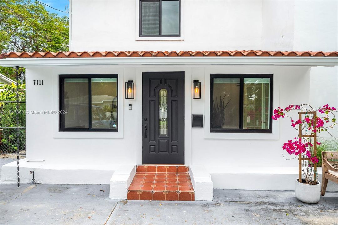 Active With Contract: $1,795,000 (4 beds, 3 baths, 2414 Square Feet)
