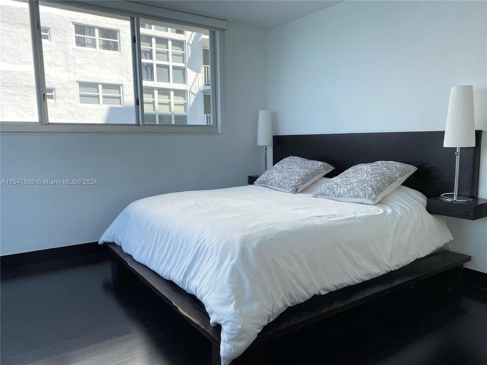 Recently Rented: $4,350 (2 beds, 2 baths, 1071 Square Feet)