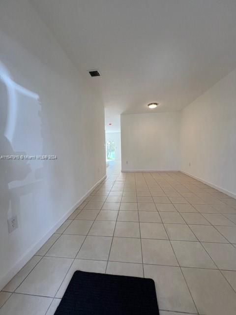 Recently Rented: $2,850 (4 beds, 2 baths, 1734 Square Feet)