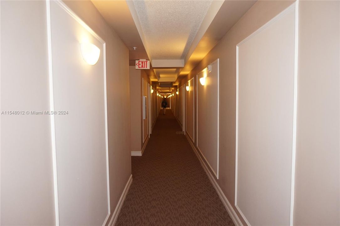 Recently Rented: $2,550 (2 beds, 2 baths, 979 Square Feet)