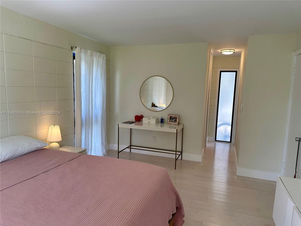 最近租的: $5,600 (3 贝兹, 2 浴室, 2301 平方英尺)