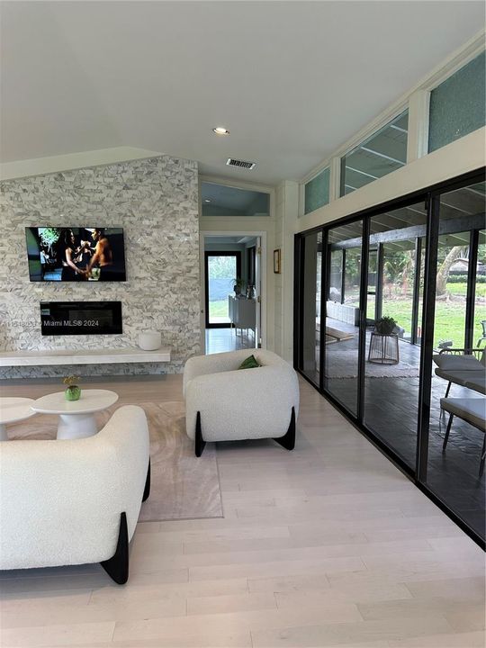 最近租的: $5,600 (3 贝兹, 2 浴室, 2301 平方英尺)