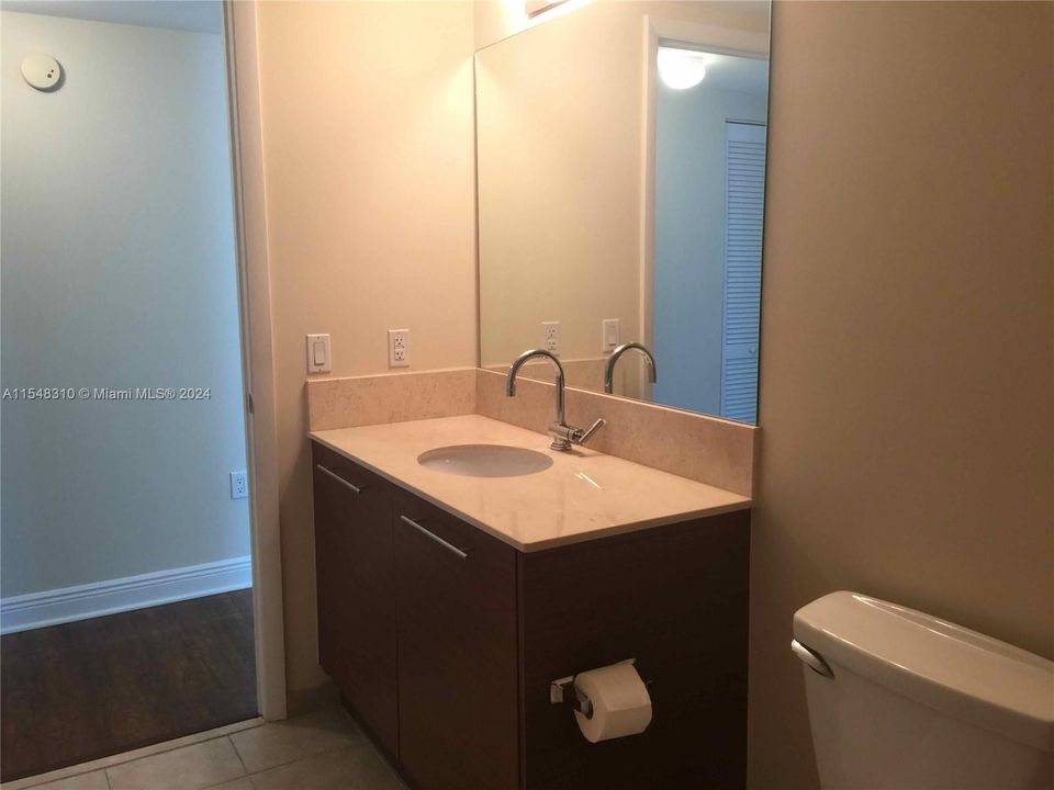 Recently Rented: $2,900 (2 beds, 2 baths, 1271 Square Feet)