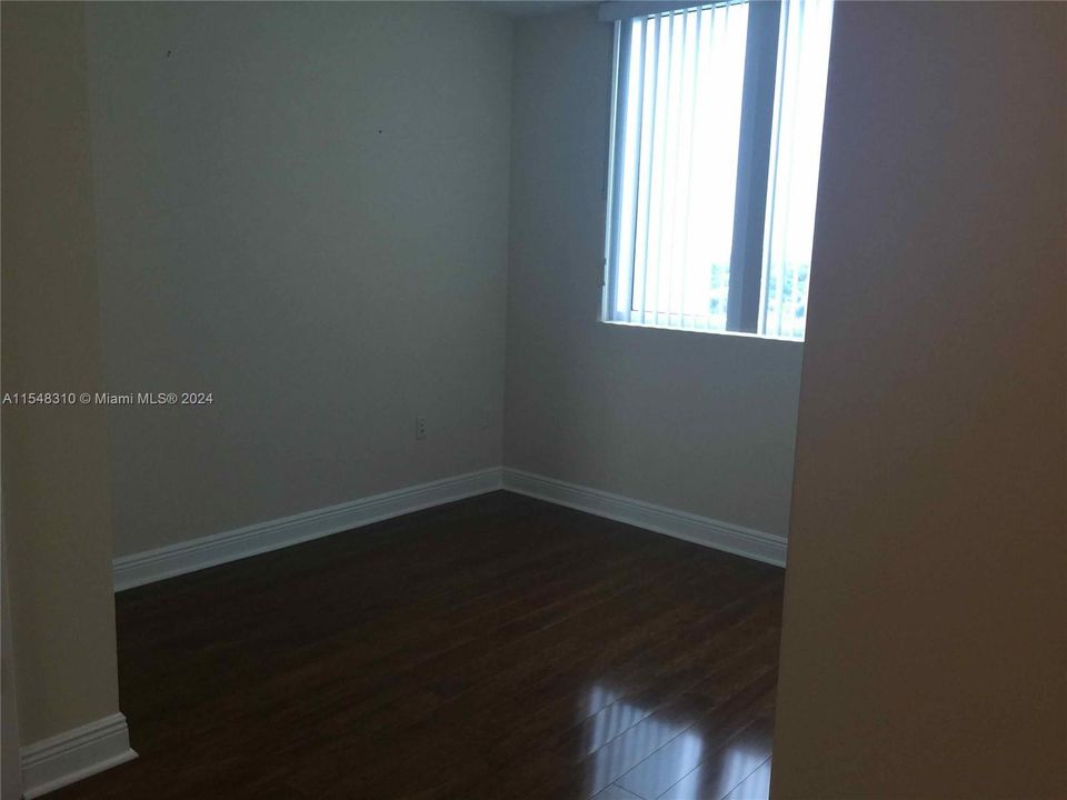 Recently Rented: $2,900 (2 beds, 2 baths, 1271 Square Feet)