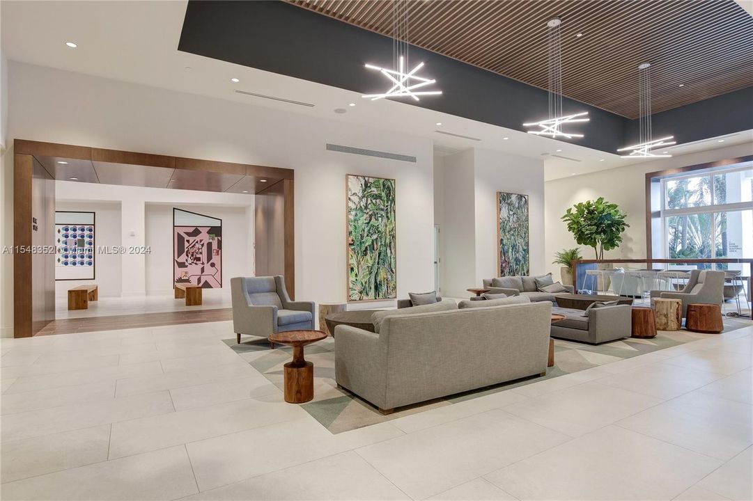 Recently Rented: $2,639 (1 beds, 1 baths, 708 Square Feet)