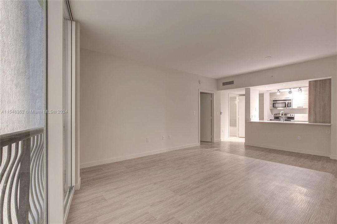 Recently Rented: $2,639 (1 beds, 1 baths, 708 Square Feet)