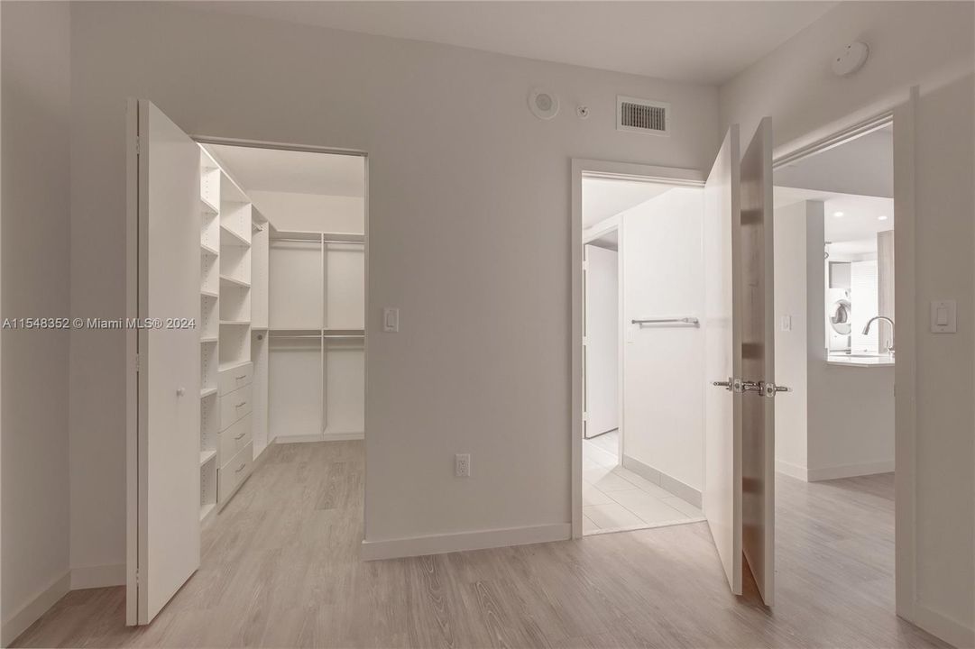 Recently Rented: $2,639 (1 beds, 1 baths, 708 Square Feet)