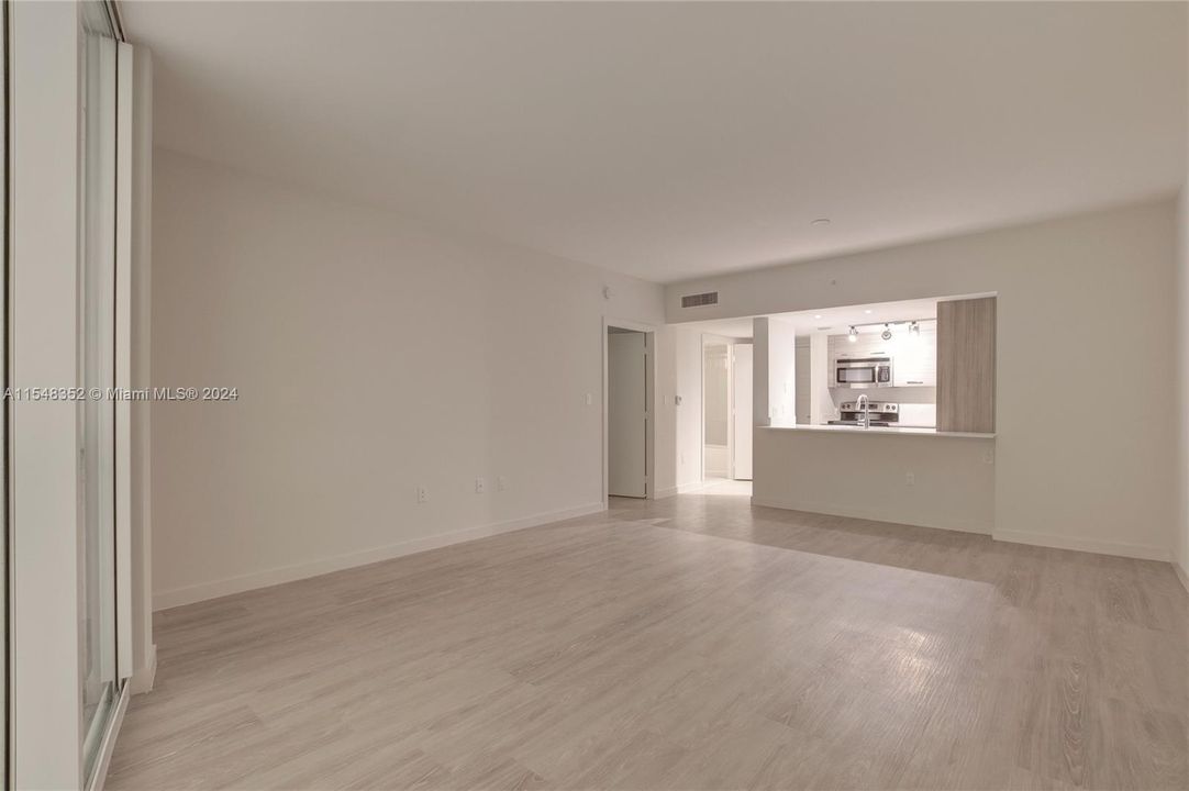 Recently Rented: $2,639 (1 beds, 1 baths, 708 Square Feet)