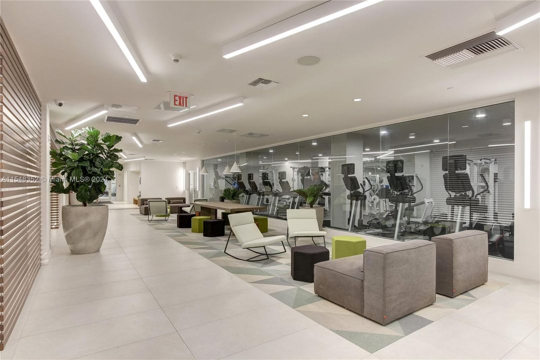 Recently Rented: $2,639 (1 beds, 1 baths, 708 Square Feet)